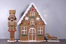 Load image into Gallery viewer, GINGERBREAD HOUSE JR 230085
