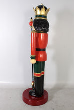 Load image into Gallery viewer, NUTCRACKER KING 6.5 FT WITH SCEPTRE IN RIGHT HAND JR CN0026/140005
