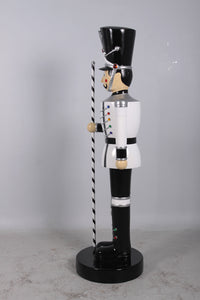 TOY SOLDIER WITH BATON RIGHT HAND -JR 140006