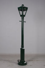 Load image into Gallery viewer, LAMP POST WITH SNOW 7FT JR 180120
