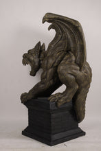 Load image into Gallery viewer, GIANT GARGOYLE ON PLINTH JR 190048
