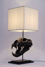 Load image into Gallery viewer, LION SKULL TABLE LAMP JR 200117
