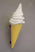 Load image into Gallery viewer, WHIPPY ICE CREAM 4FT HANGING - NO FLAKE JR 0054
