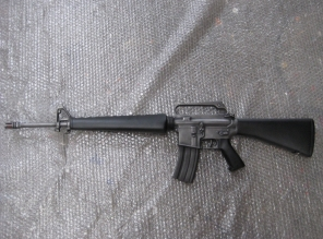 REPLICA M16 - GUN - JR RR004